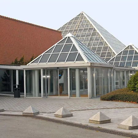 Отель Amiraute Golf Deauville Тук