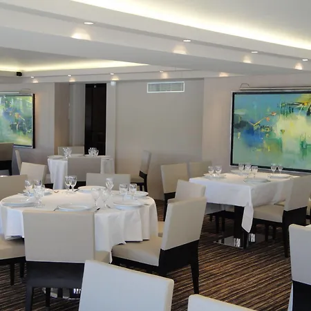 Amiraute Golf Deauville 3* Тук