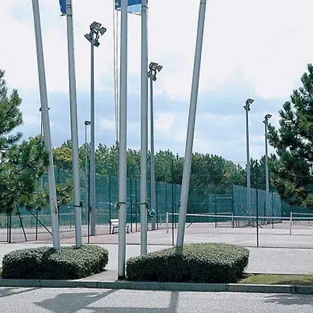 Amiraute Golf Deauville Отель Тук