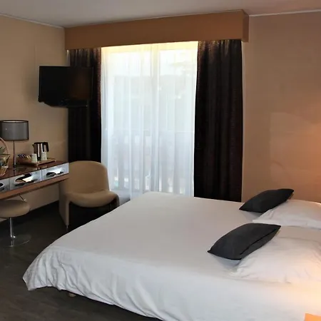 Amiraute Golf Deauville 3*