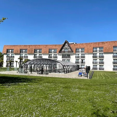 Amiraute Golf Deauville 3* トゥック